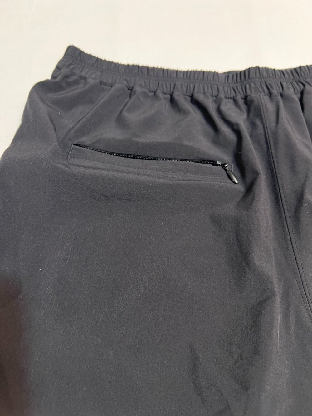 Lululemon Black Running Shorts Womens Size 4 Lined Athletic Zip Pocket EUC - Picture 6 of 8
